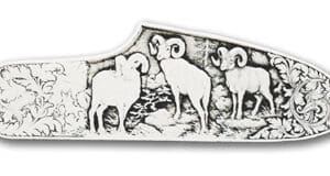 Layout and deep relief animal modeling demonstration piece